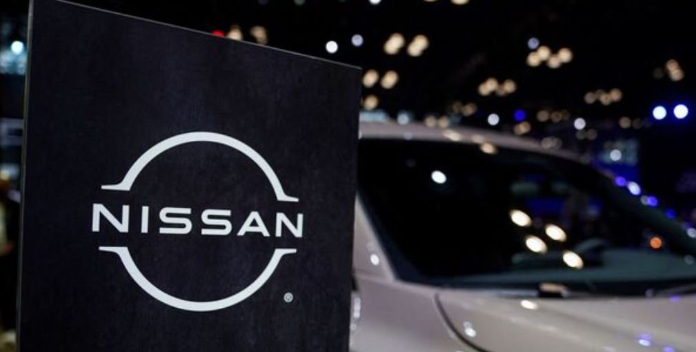 Nissan shares slump after plan to slash jobs, production