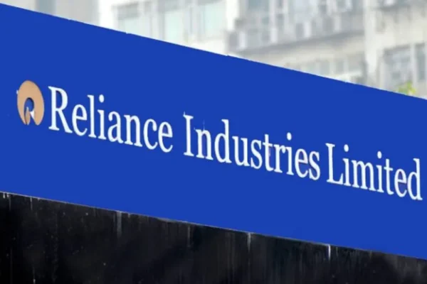 RIL shares are down 20% from record high, oversold on charts; here's what analysts say